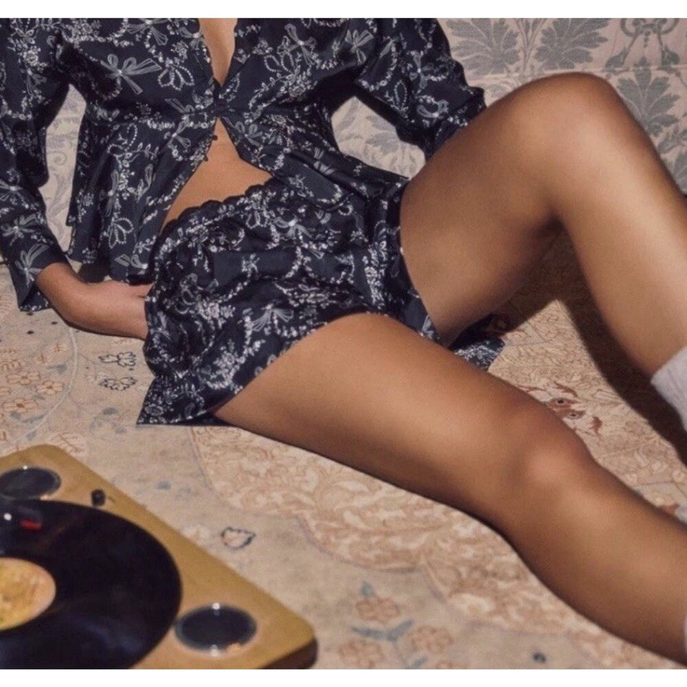 Intimately Free People Beauty Sleep Shorts L Black Satin Floral Bow Print Boho